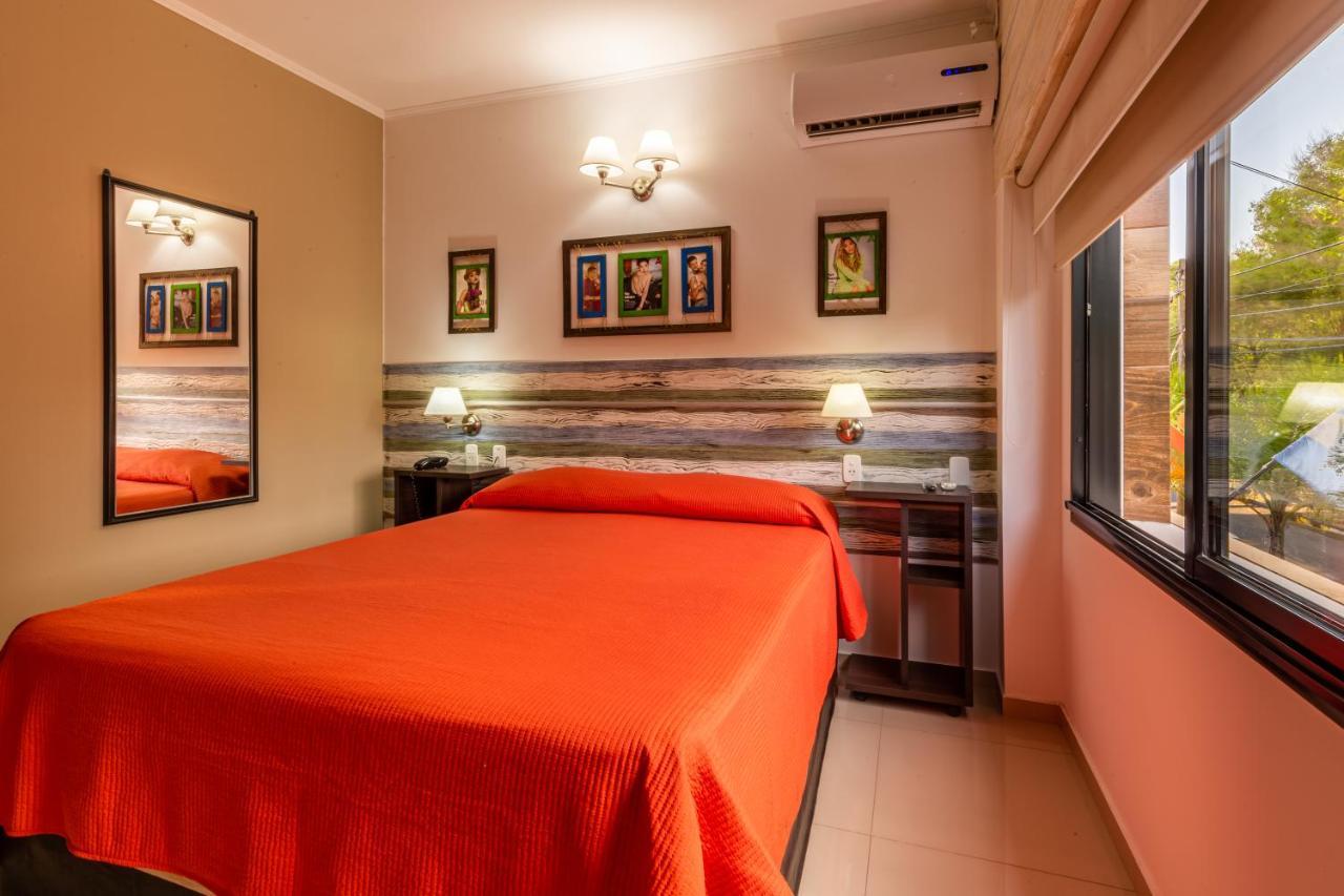 Hotel Calimera Santa Teresita Quarto foto